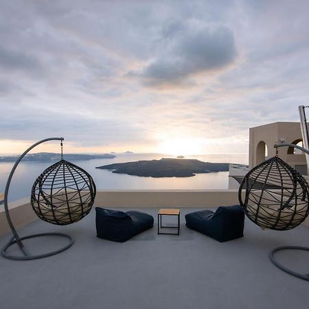 Caldera Cliff Illusion Aparthotel Fira  Bagian luar foto