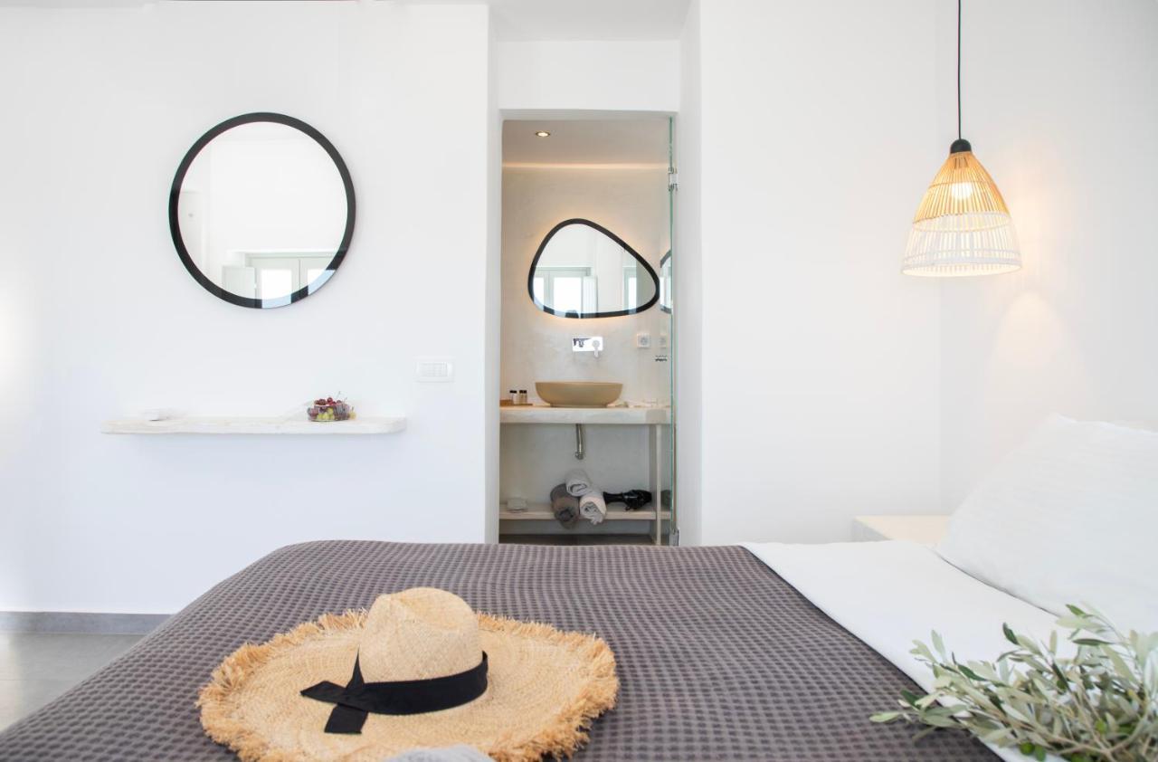Caldera Cliff Illusion Aparthotel Fira  Bagian luar foto