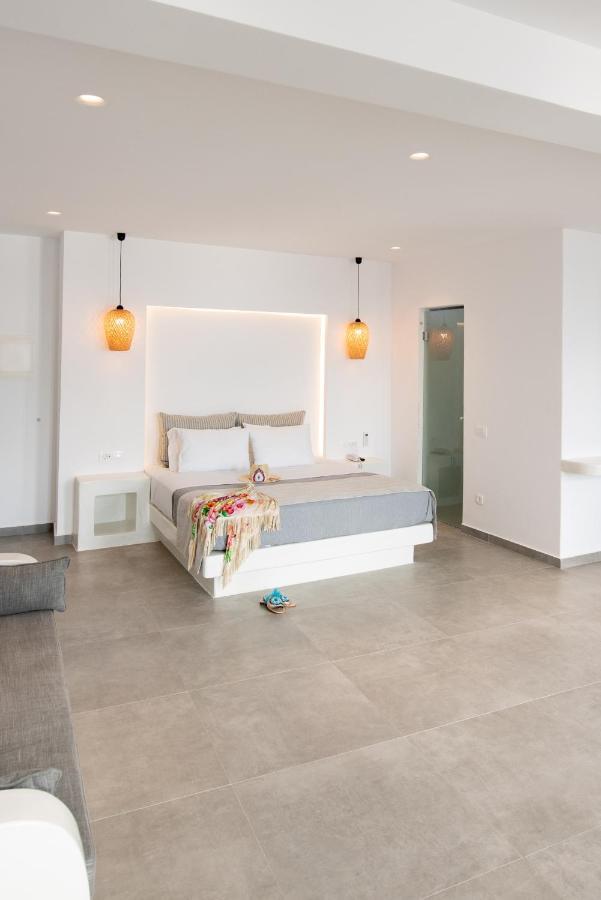 Caldera Cliff Illusion Aparthotel Fira  Bagian luar foto