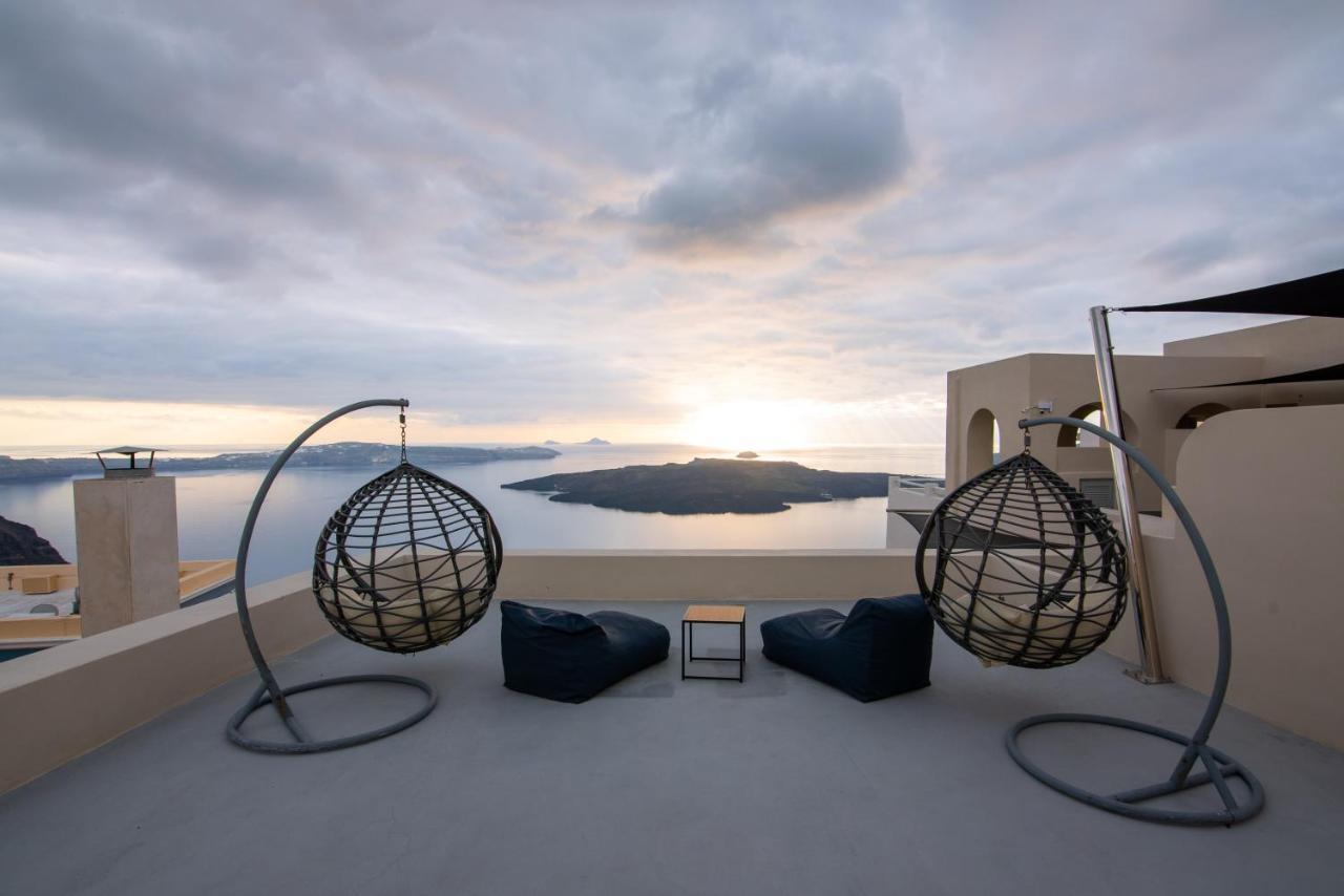 Caldera Cliff Illusion Aparthotel Fira  Bagian luar foto
