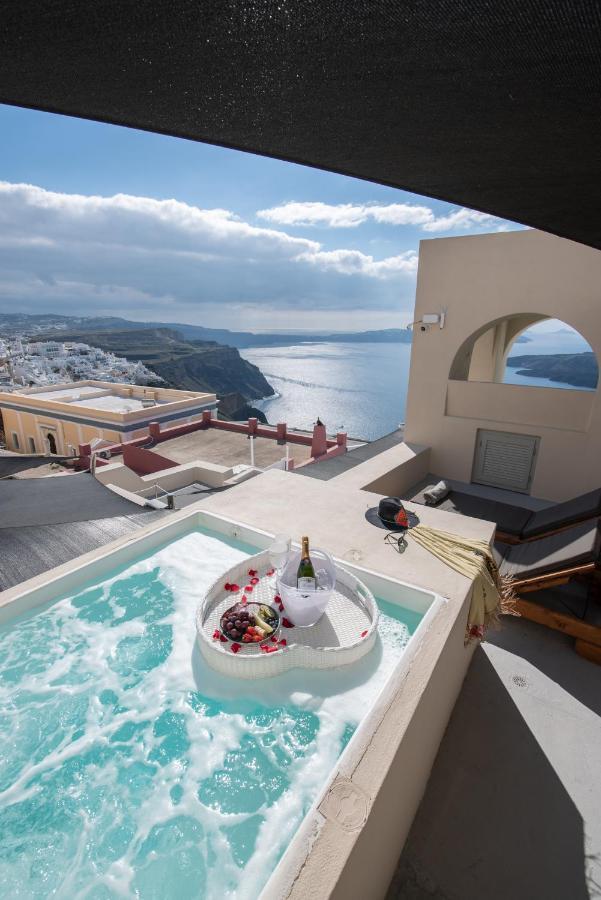 Caldera Cliff Illusion Aparthotel Fira  Bagian luar foto