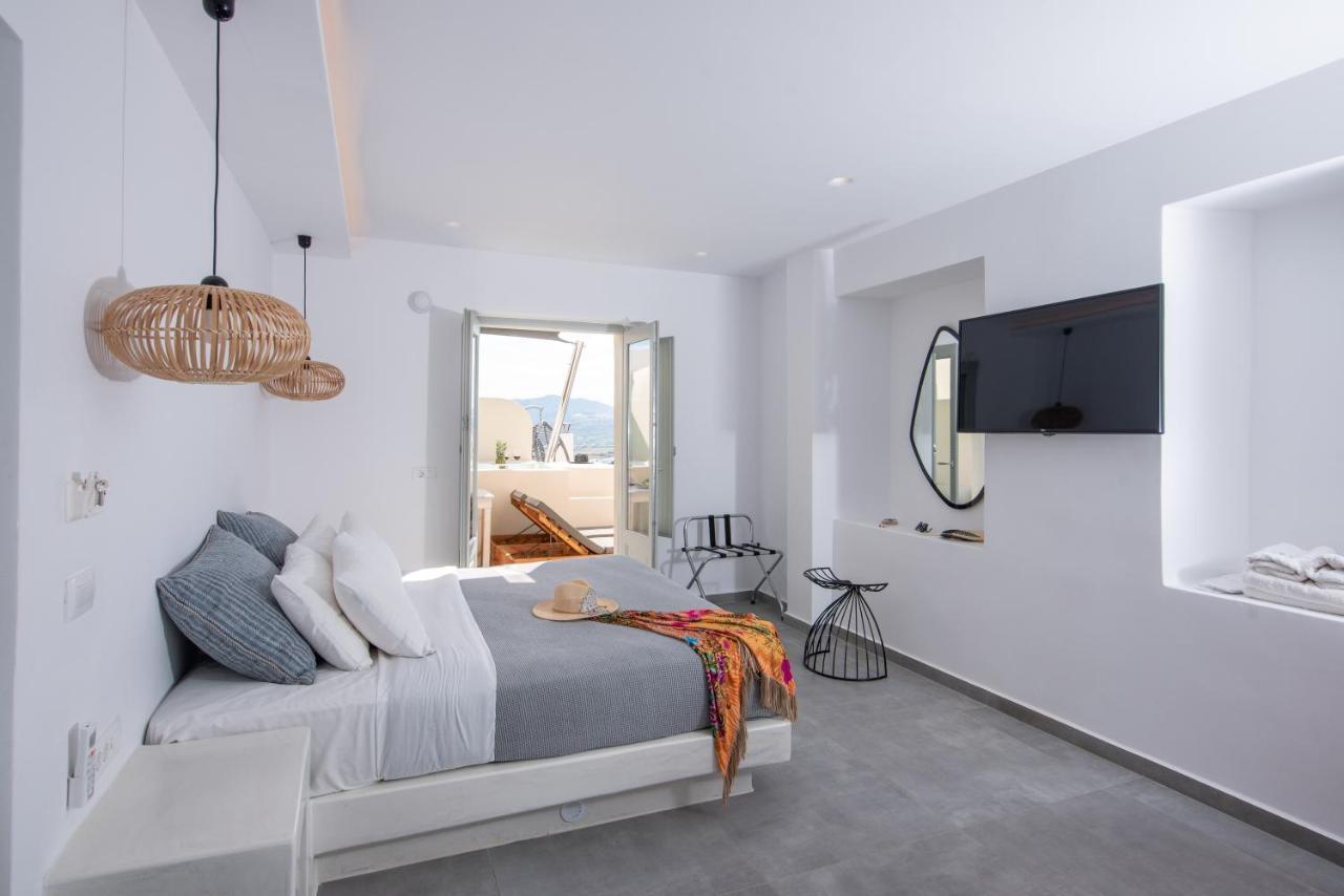 Caldera Cliff Illusion Aparthotel Fira  Bagian luar foto
