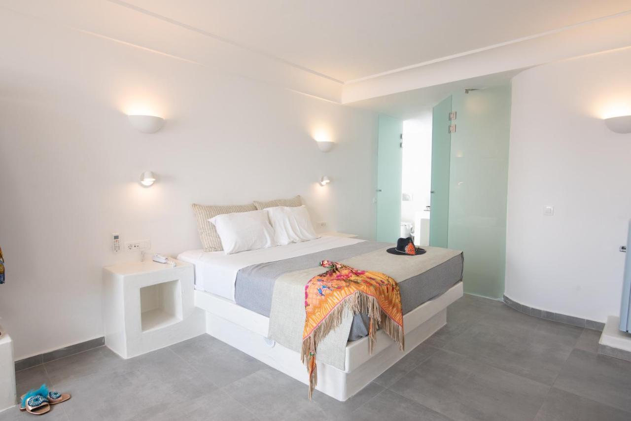 Caldera Cliff Illusion Aparthotel Fira  Bagian luar foto