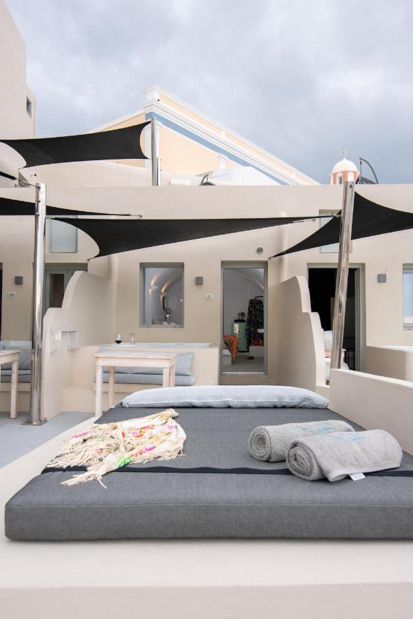 Caldera Cliff Illusion Aparthotel Fira  Bagian luar foto