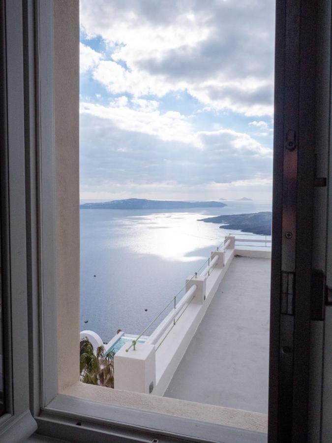 Caldera Cliff Illusion Aparthotel Fira  Bagian luar foto