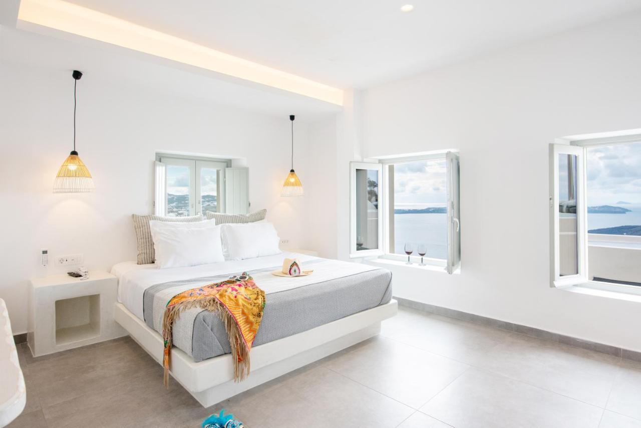 Caldera Cliff Illusion Aparthotel Fira  Bagian luar foto