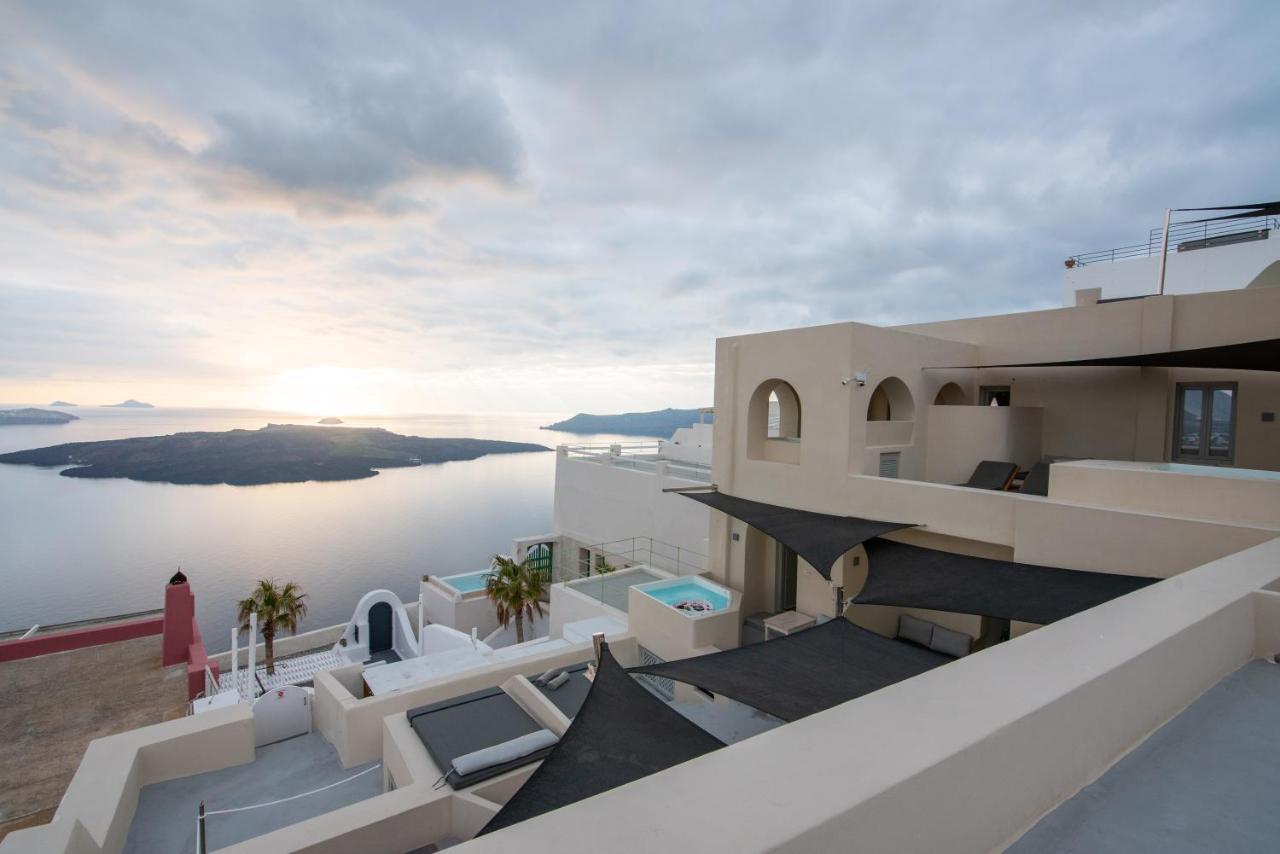 Caldera Cliff Illusion Aparthotel Fira  Bagian luar foto